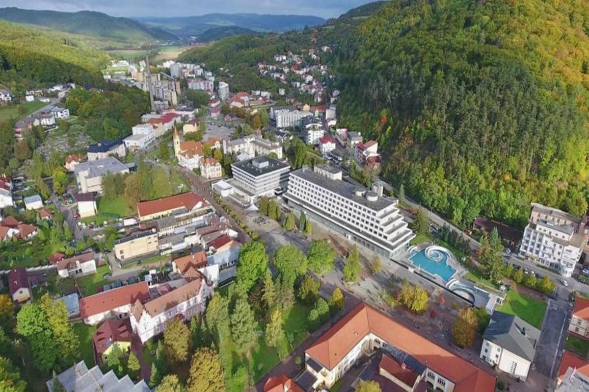 Hotel Adria Nová Dubnica Extérieur photo