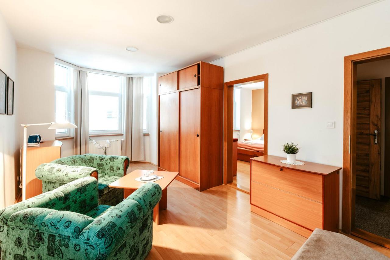 Hotel Adria Nová Dubnica Extérieur photo